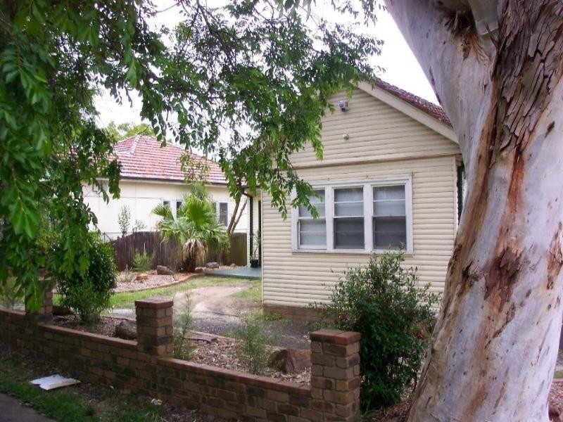 409 President Ave, Kirrawee NSW 2232