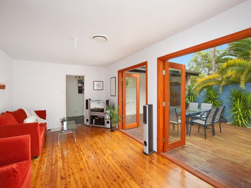 8 Calool Crescent, Belrose NSW 2085