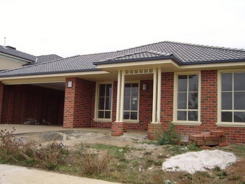 32 Meadowlands Way, Berwick VIC 3806