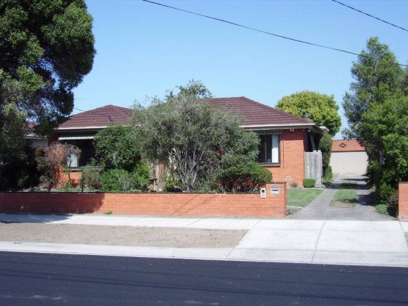 11 Cornwall Street, Hallam VIC 3803