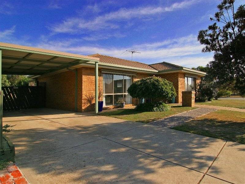 5 Mondana Way, Mount Martha VIC 3934