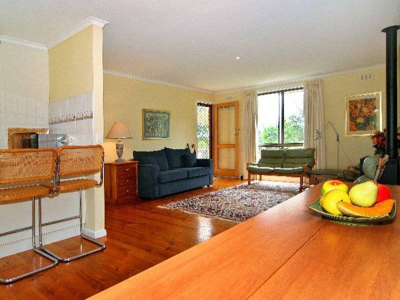 24 Carnoustie Grove, Mornington VIC 3931