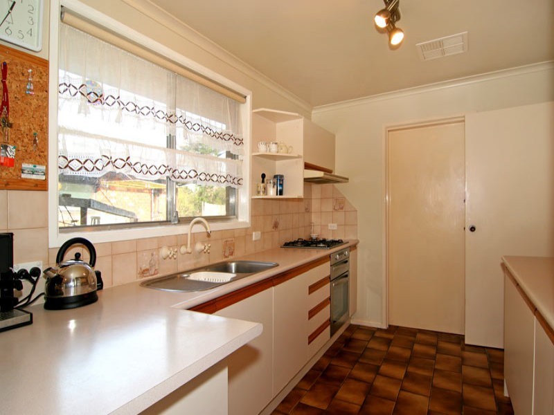 77 Richardson Drive, Mornington VIC 3931