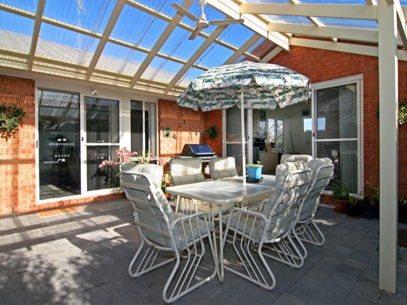 16 Palm Tree Court, Safety Beach VIC 3936