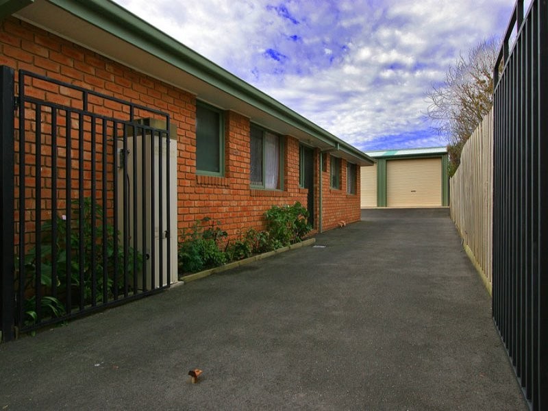8 Broxbourne Brae, Mornington VIC 3931