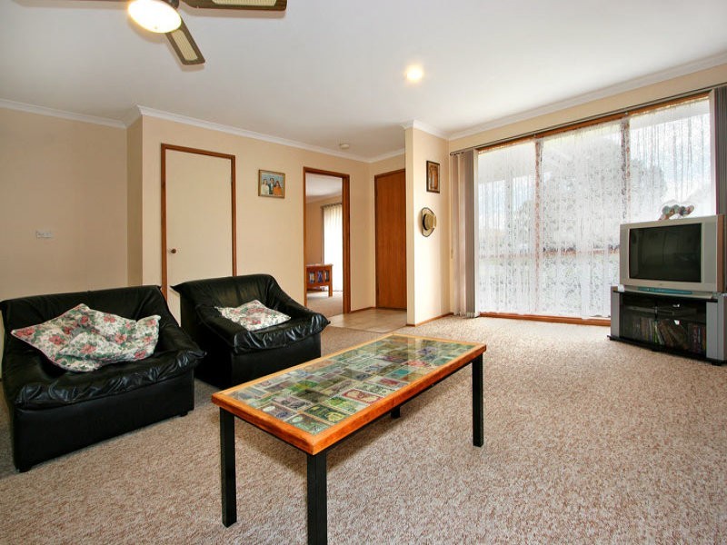 8 Broxbourne Brae, Mornington VIC 3931