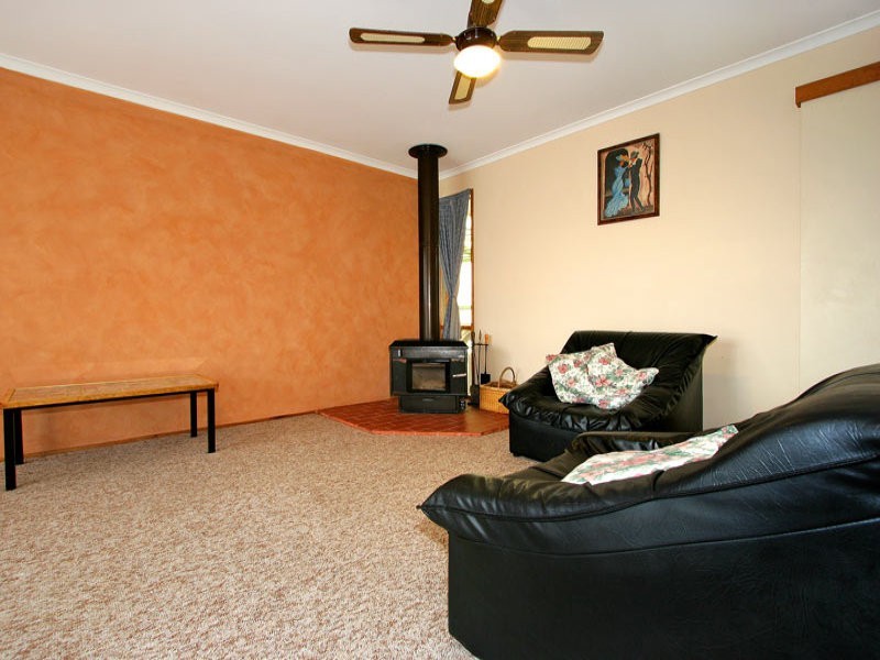 8 Broxbourne Brae, Mornington VIC 3931