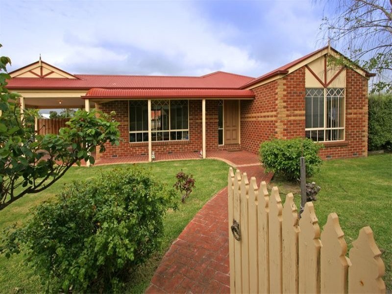 8 Gurners Lane, Mount Martha VIC 3934