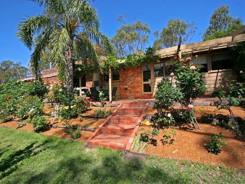 33 Mather Road, Mount Eliza VIC 3930