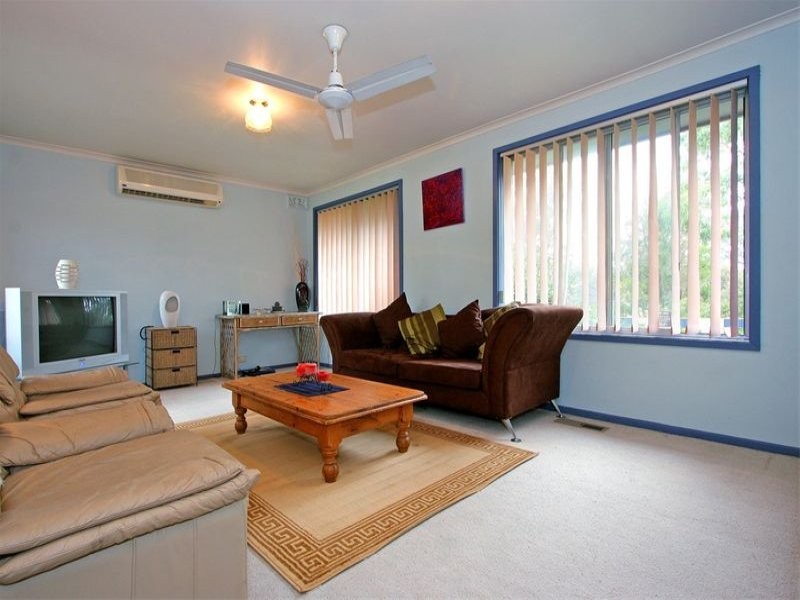 33 Richardson Drive, Mornington VIC 3931