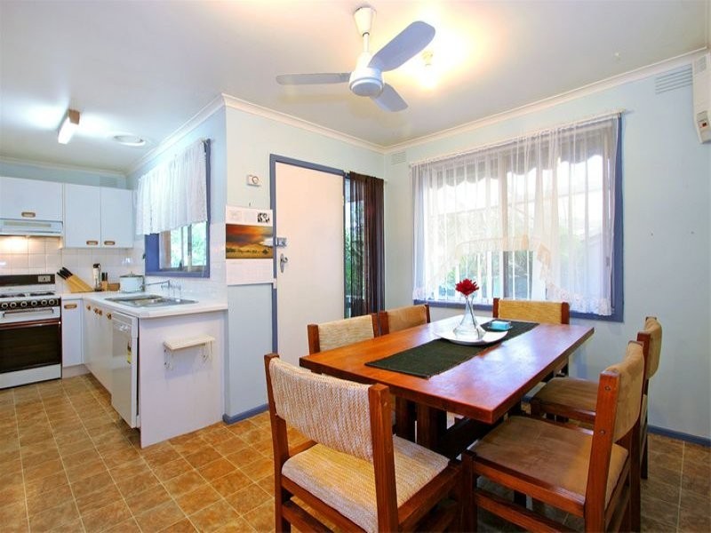 33 Richardson Drive, Mornington VIC 3931