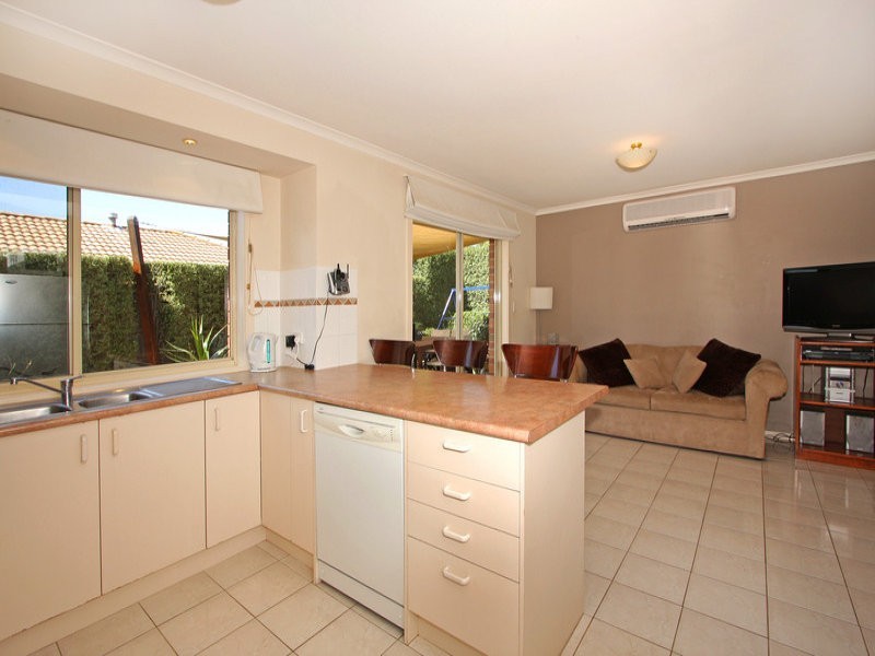 4 Charles Farrer Court, Mornington VIC 3931