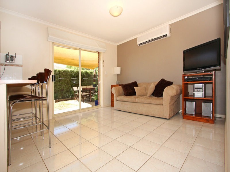 4 Charles Farrer Court, Mornington VIC 3931