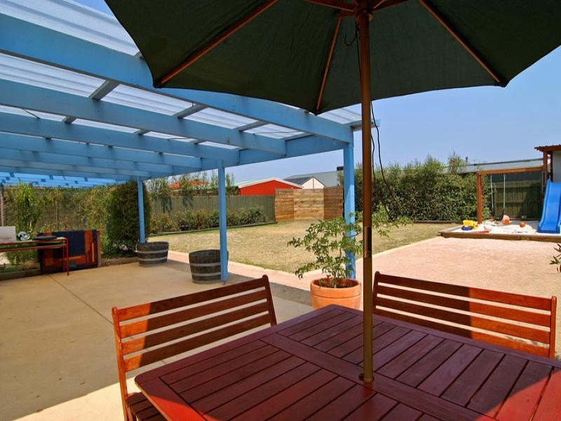 3 Durham Drive, Mornington VIC 3931