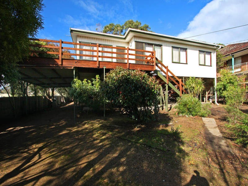 16 Barrow Street, Mount Martha VIC 3934