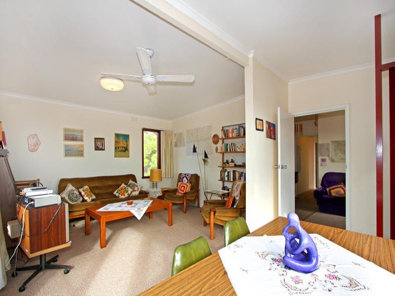 16 Barrow Street, Mount Martha VIC 3934