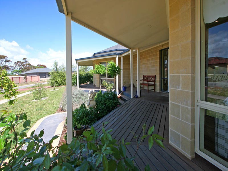 75 Balcombe Drive, Mount Martha VIC 3934