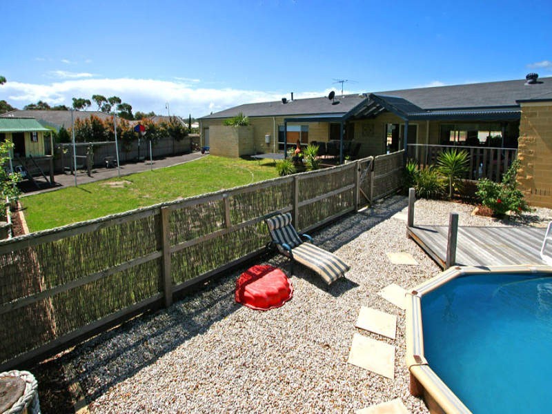 75 Balcombe Drive, Mount Martha VIC 3934