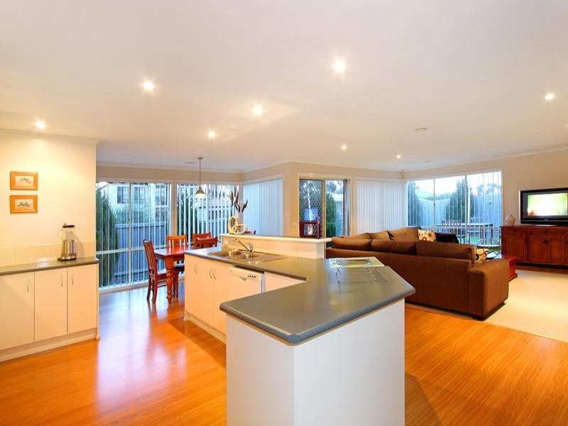 9 Balcombe Drive, Mount Martha VIC 3934