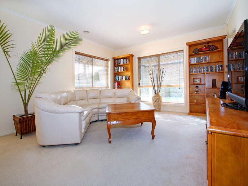 15 Aimee Court, Mornington VIC 3931