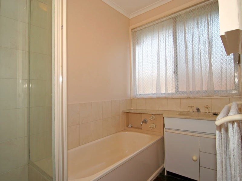 77 Richardson Drive, Mornington VIC 3931