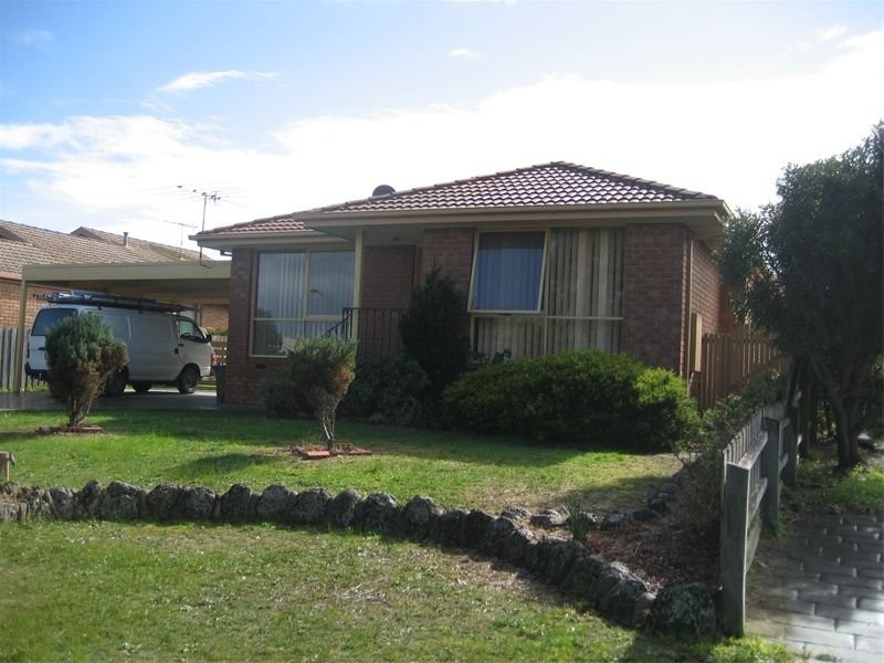 11 Hakea Drive, Mount Martha VIC 3934