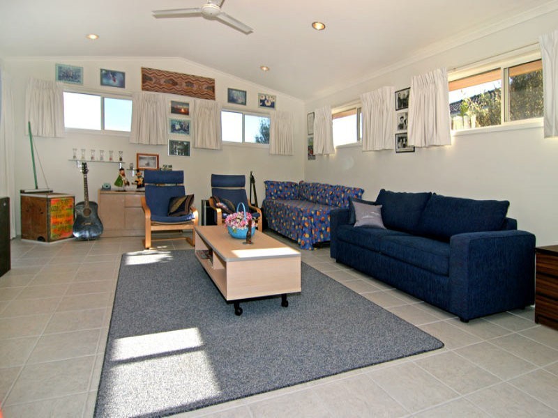 16 Palm Tree Court, Safety Beach VIC 3936