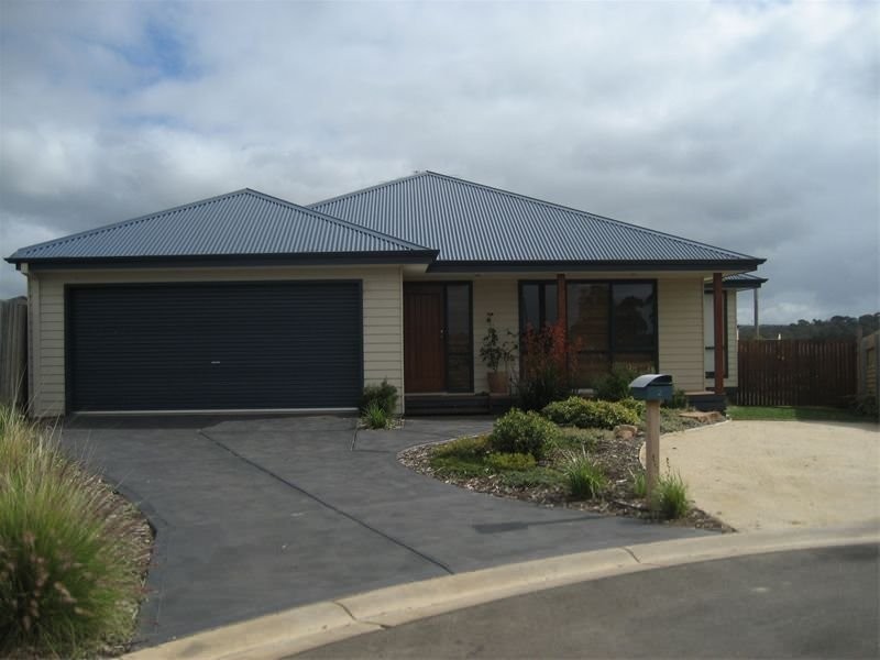 2 Maple View Court, Mount Martha VIC 3934