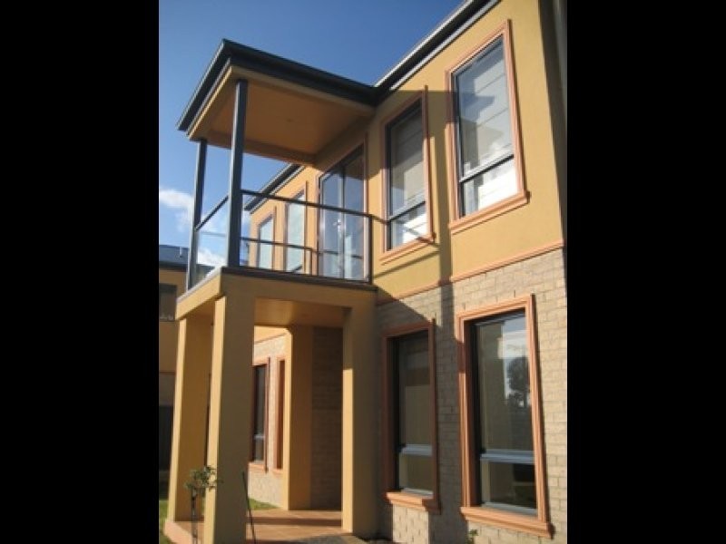 15 Gleneagles Avenue, Mornington VIC 3931