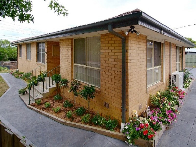 33 Frensham Rd, Watsonia VIC 3087