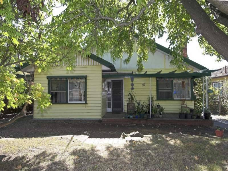 16 Morwell Ave, Watsonia VIC 3087