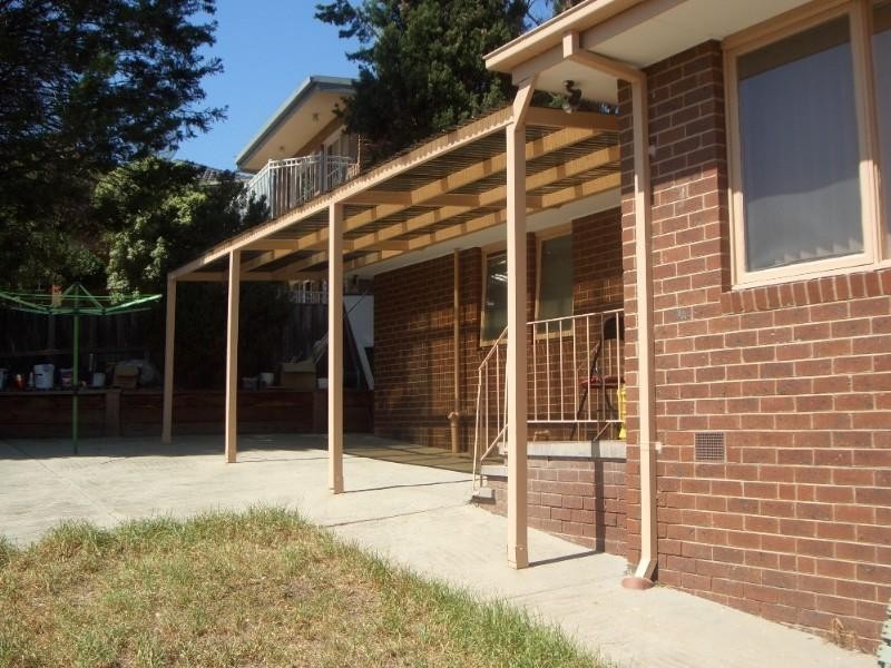 142 Plenty River Drive, Greensborough VIC 3088