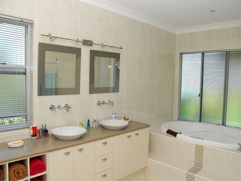 4 Mac Stocks Drive, Hervey Bay QLD 4655