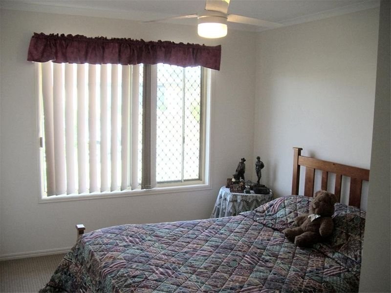 33 Anchorage Circuit, Point Vernon QLD 4655