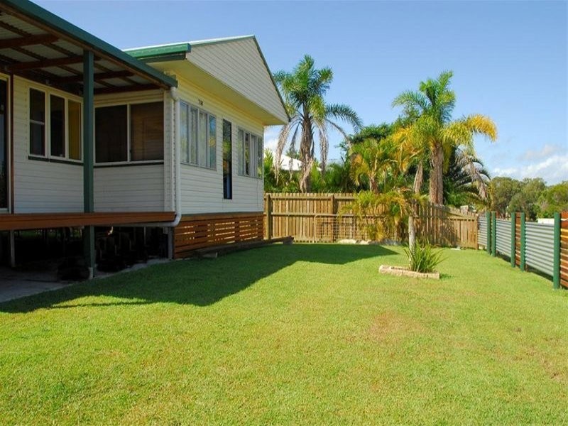 26 Ladbroke Crescent, Urangan QLD 4655