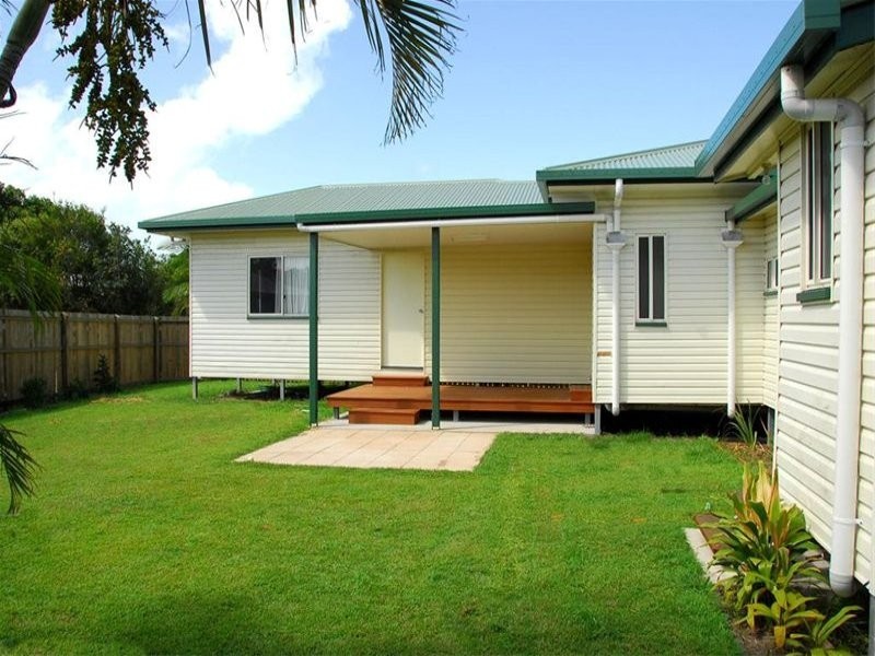 26 Ladbroke Crescent, Urangan QLD 4655