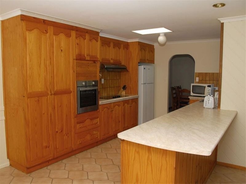 23 Margaret Street, Urangan QLD 4655