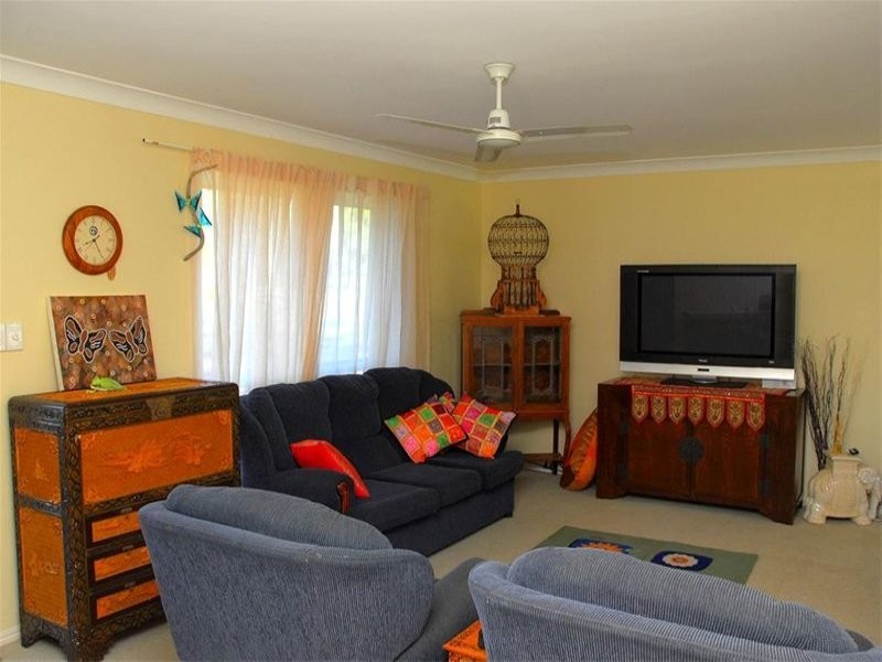 59 Barallen Close, Booral QLD 4655