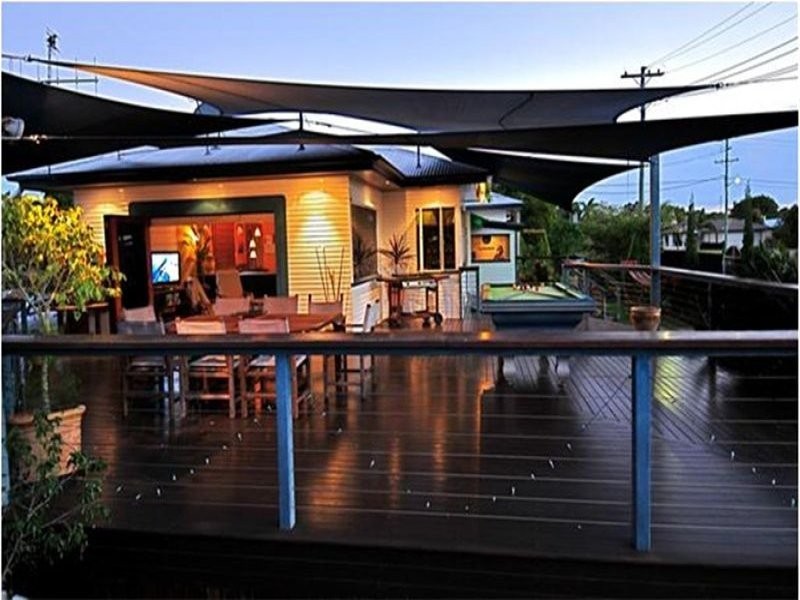 8 Eric Street, Torquay QLD 4655