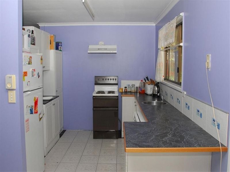 19 Owen Crescent, Urangan QLD 4655
