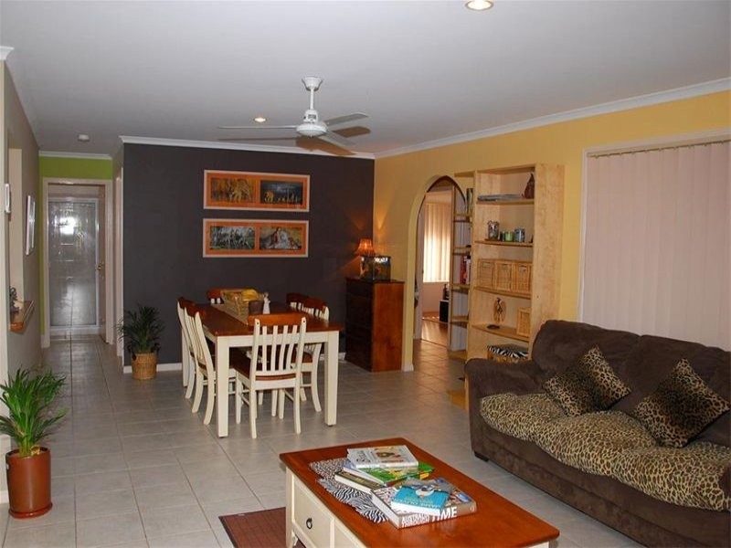 3 Bensen Close, Urraween QLD 4655