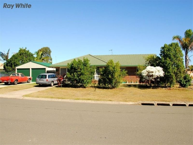 42 Bowerbird Avenue, Eli Waters QLD 4655