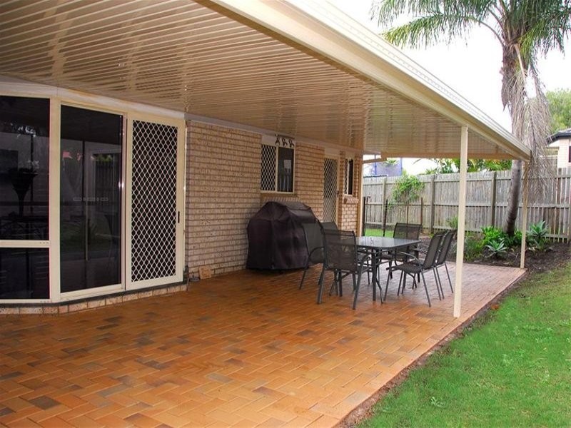 4 Cassia Avenue, Scarness QLD 4655