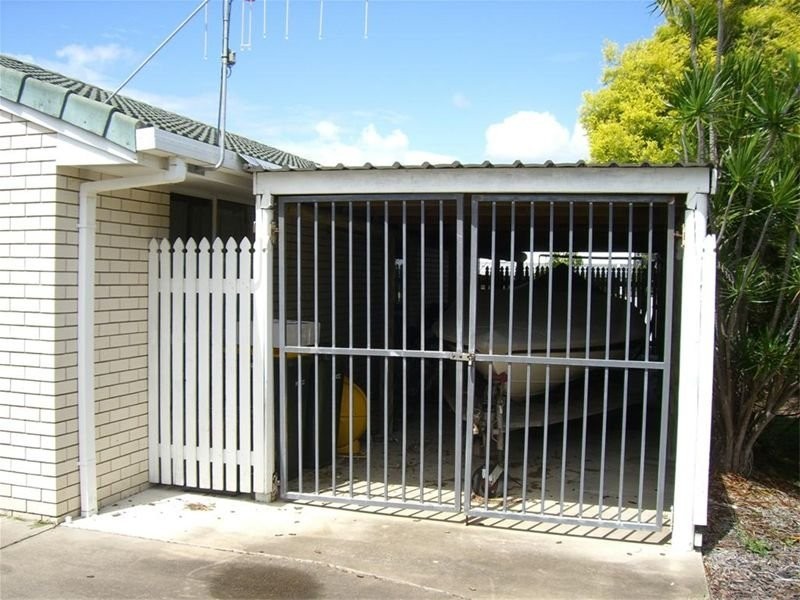 18 Warrego Drive, Point Vernon QLD 4655