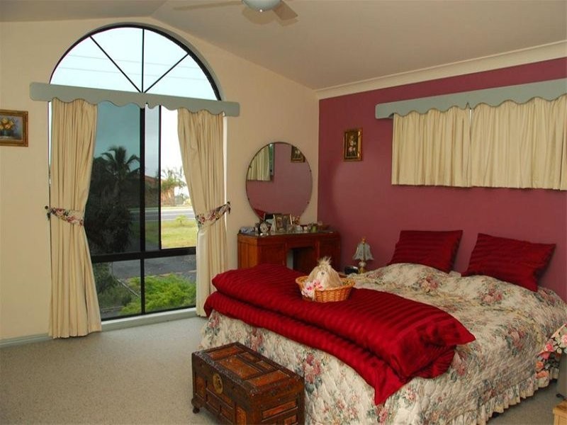 94 Ariadne Street, River Heads QLD 4655