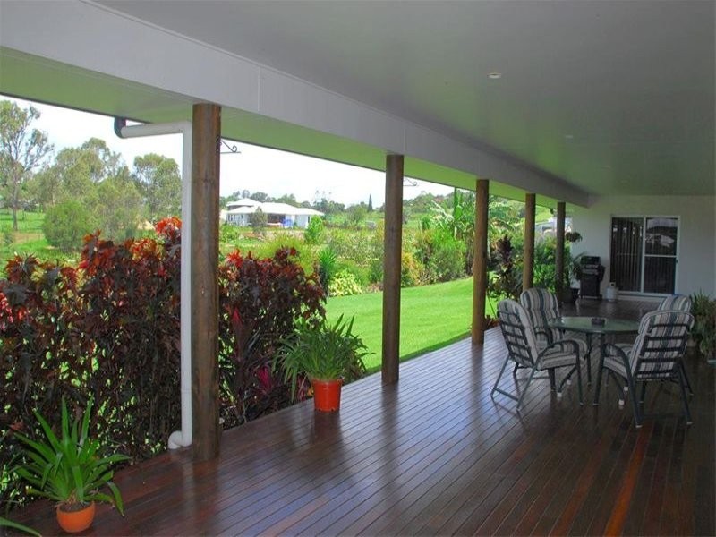 4 Mac Stocks Drive, Dundowran Beach QLD 4655