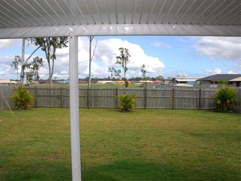 22 Murphy Street, Point Vernon QLD 4655