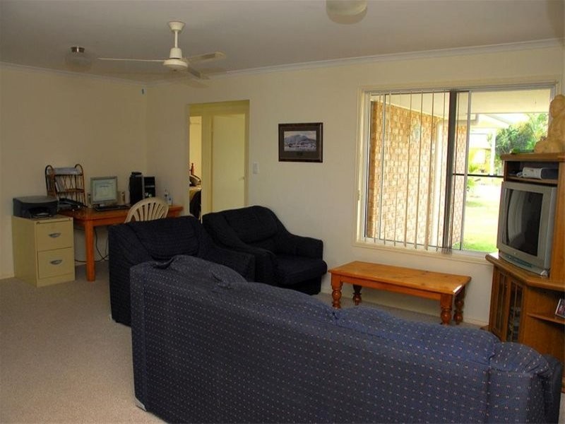 22 Murphy Street, Point Vernon QLD 4655