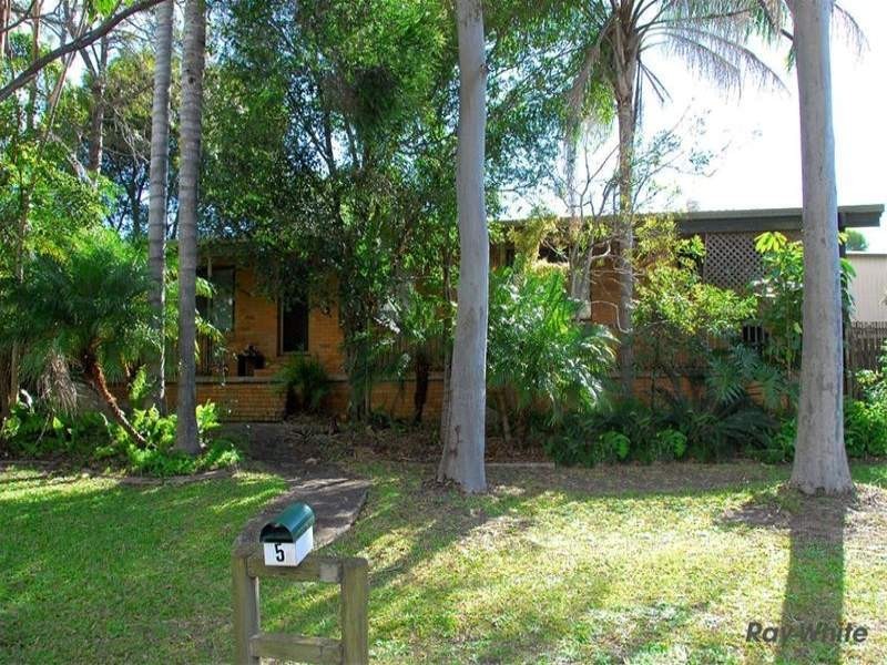 5 Andersen Avenue, Urraween QLD 4655
