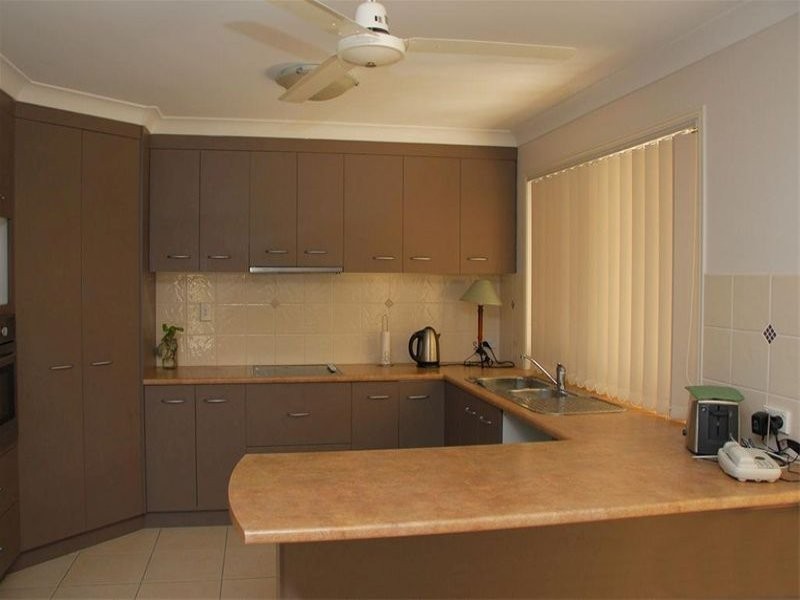14 Stringybark Drive, Urangan QLD 4655